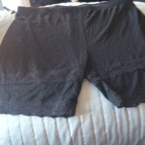 Black shorts with lace
